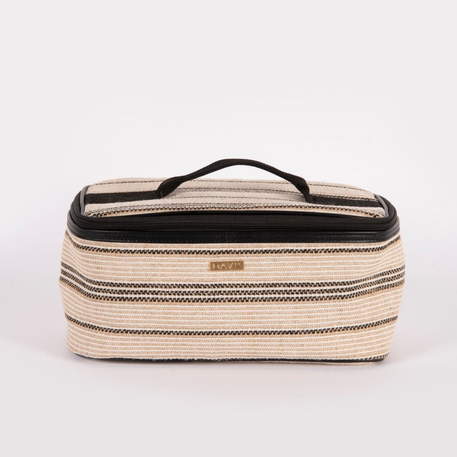 Wear Day Beautybag | Beautybag Zana Box